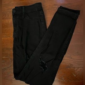 Hollister black distressed high rise jeggings